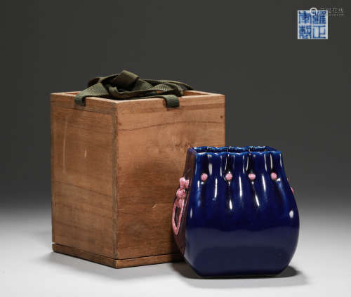 Qing Dynasty - Blue Cloth Bag Bottle