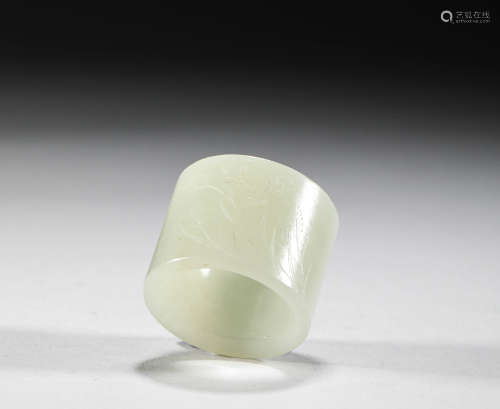 Qing Dynasty - Hetian Jade Thumb Ring
