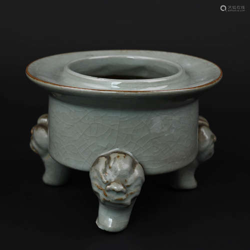 Celadon Glaze Tripod Censer