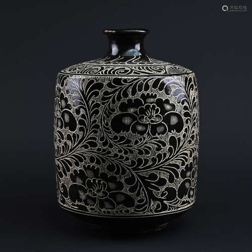 Black Glaze Incised Peony Vase