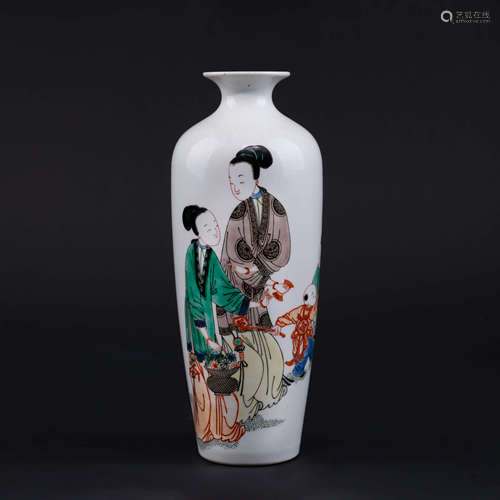 Famille Rose Lady Vase