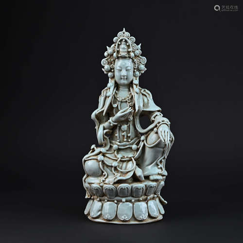 Misty-blue Glaze Figure of Avalokitesvara