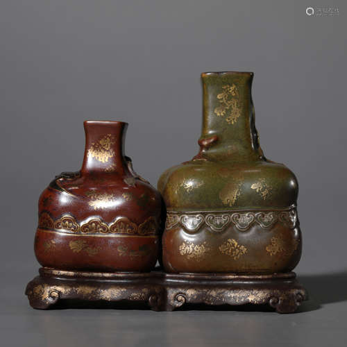 Aubergine Glaze Gilt Bottle Boulder