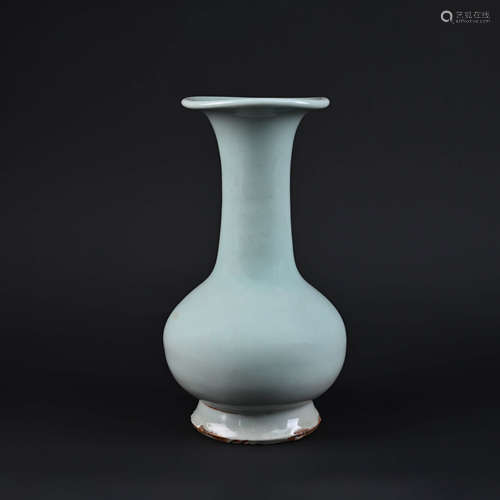 Longquan Kiln Bottle Vase