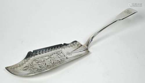 Victorian silver fiddle-pattern fish slice