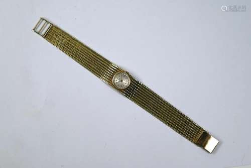 A lady's Para Klasse 14k wristwatch