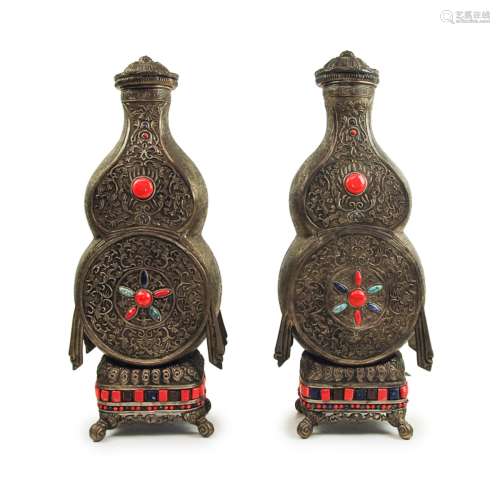 Pair Of Chinese Jewelry Double Gourd Canisters