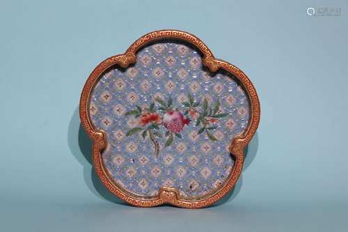 A Famille Rose Porcelain Plate