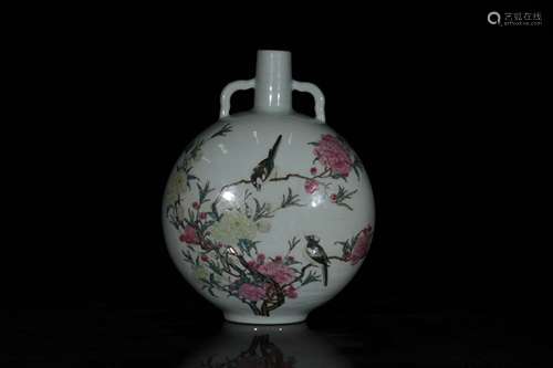 A Famille Rose Flower And Bird Pattern Porcelain Flat  Vase