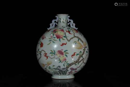 A Famille Rose Peach Pattern Porcelain Flat Vase