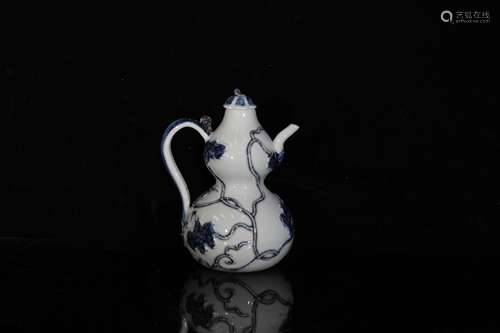 A Blue And White Branch Pattern Porcelain Gourd Bottle