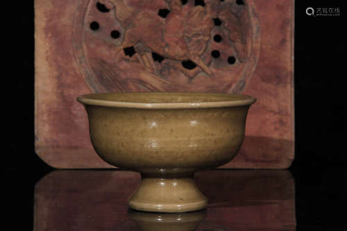 A Longquan Kiln Porcelain Goblet