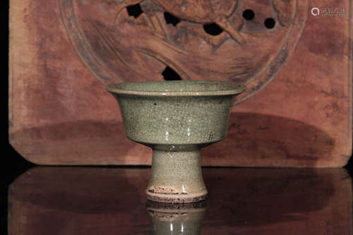 A Ke Type Longquan Kiln Porcelain Goblet