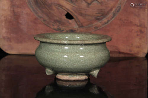 A Ke Type Longquan Kiln Porcelain  Incense Burner