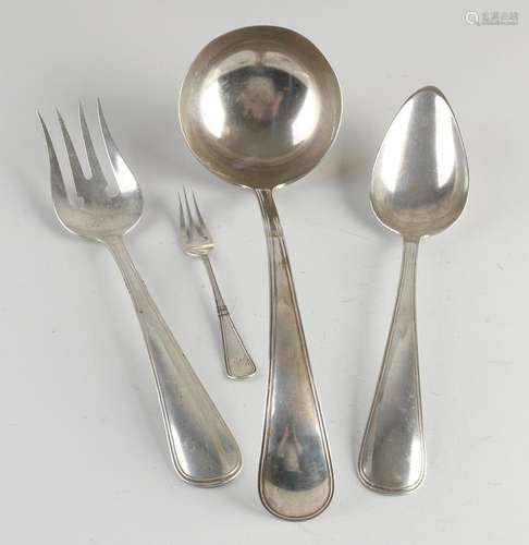 Four parts cutlery