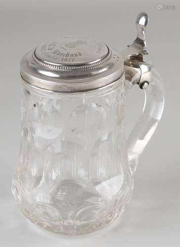 Beer mug with silver lid