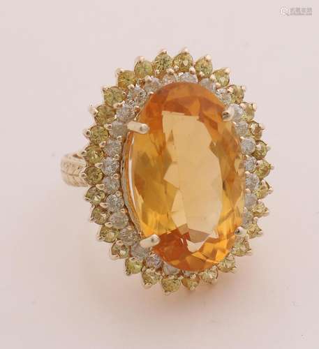 Gold ring with citrine and diamond