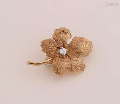 gold flower brooch