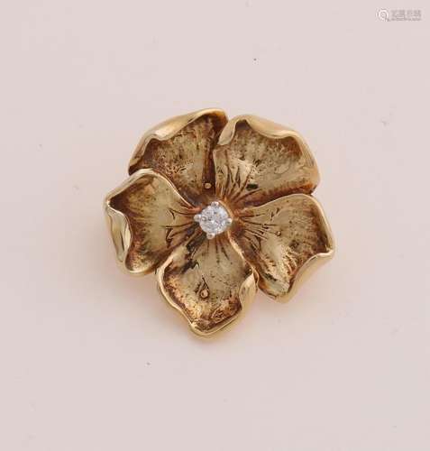 gold flower brooch