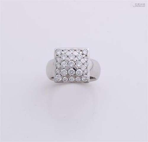 White gold ring with diamond