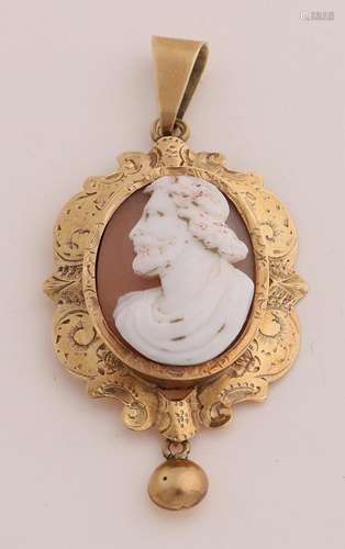 gold cameo pendant