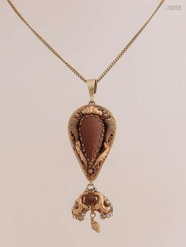 Gold necklace pendant with gold stone