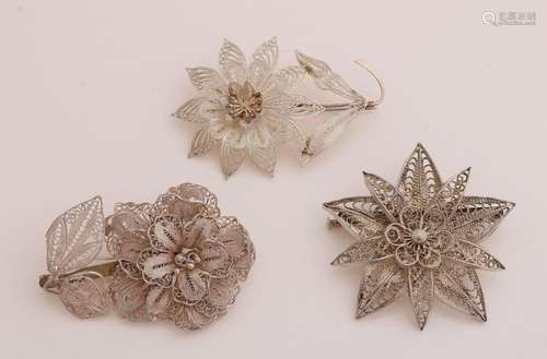 3 Silver brooches filigree