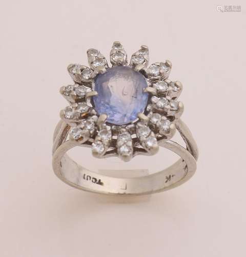 White gold ring with diamond and amethyst