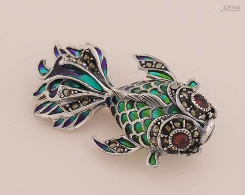 Silver brooch/pendant fish with enamel