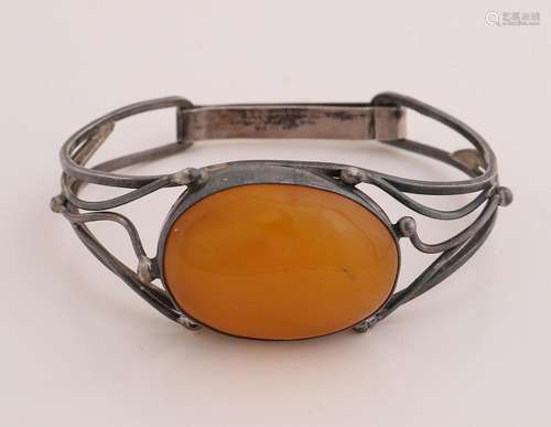 Silver bracelet with amber