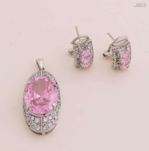 Silver pendant and ear studs, pink stone