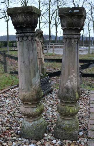 Two 17th - 18th century Corinthian columns, H 180 cm.