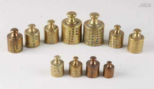 Lot weights with calibration stamps