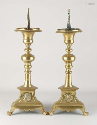 Two bronze candlesticks, H 50 cm.