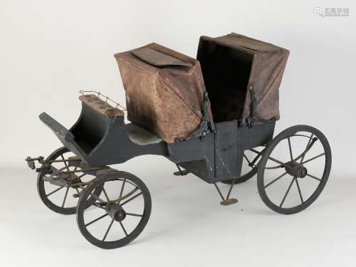 Decorative miniature carriage