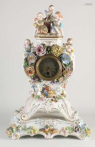 Porcelain table clock on console, 1880