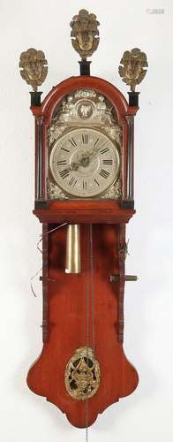 Frisian tail clock