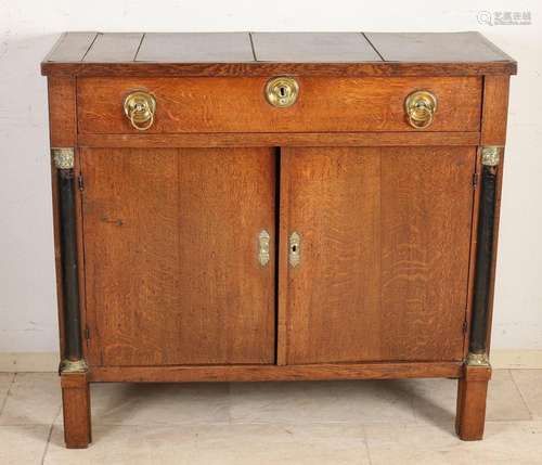 Oak pier cabinet, 1800