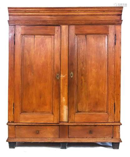 Oak empire cabinet