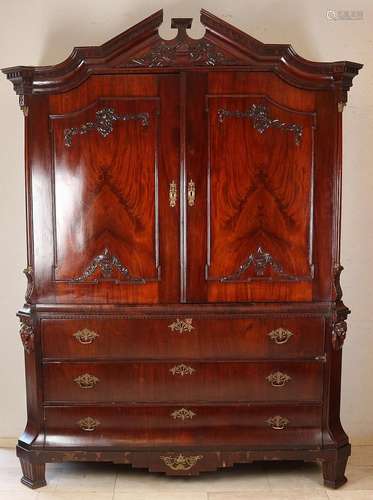 18th century Dutch cabinet, 1780