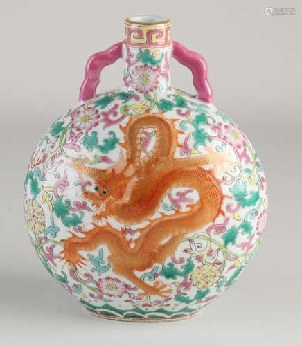 Chinese Pilgrim Vase, H 17 cm.