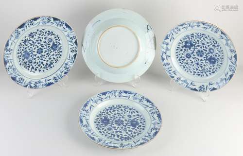 Four 18th century Chinese plates, Ø 27.5 cm.