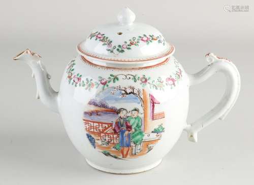 18th century Chinese teapot Ø 12 cm.