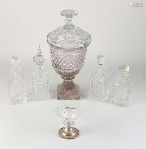 Lot crystal/glassware (6x)