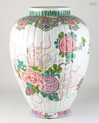 Chinese Familie Verte vase, H 49.5 cm.