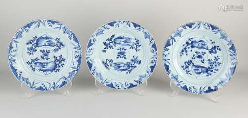 Three 18th century Chinese dishes, Ø 23 cm.