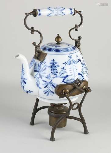 Meissen teapot + stove