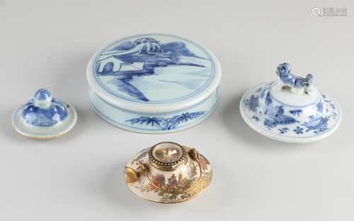 Four parts antique Chinese porcelain