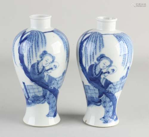Set of Chinese vases, H 16.5 cm.