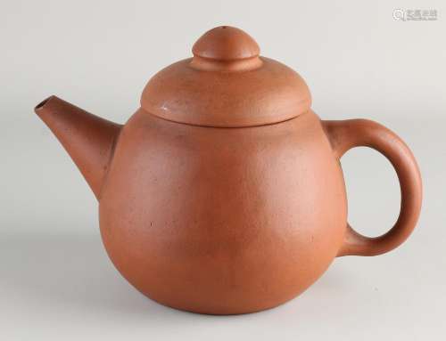 Antique Chinese Yixing teapot ¤7 15 cm.